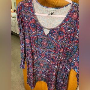 Catherine’s top size 4x